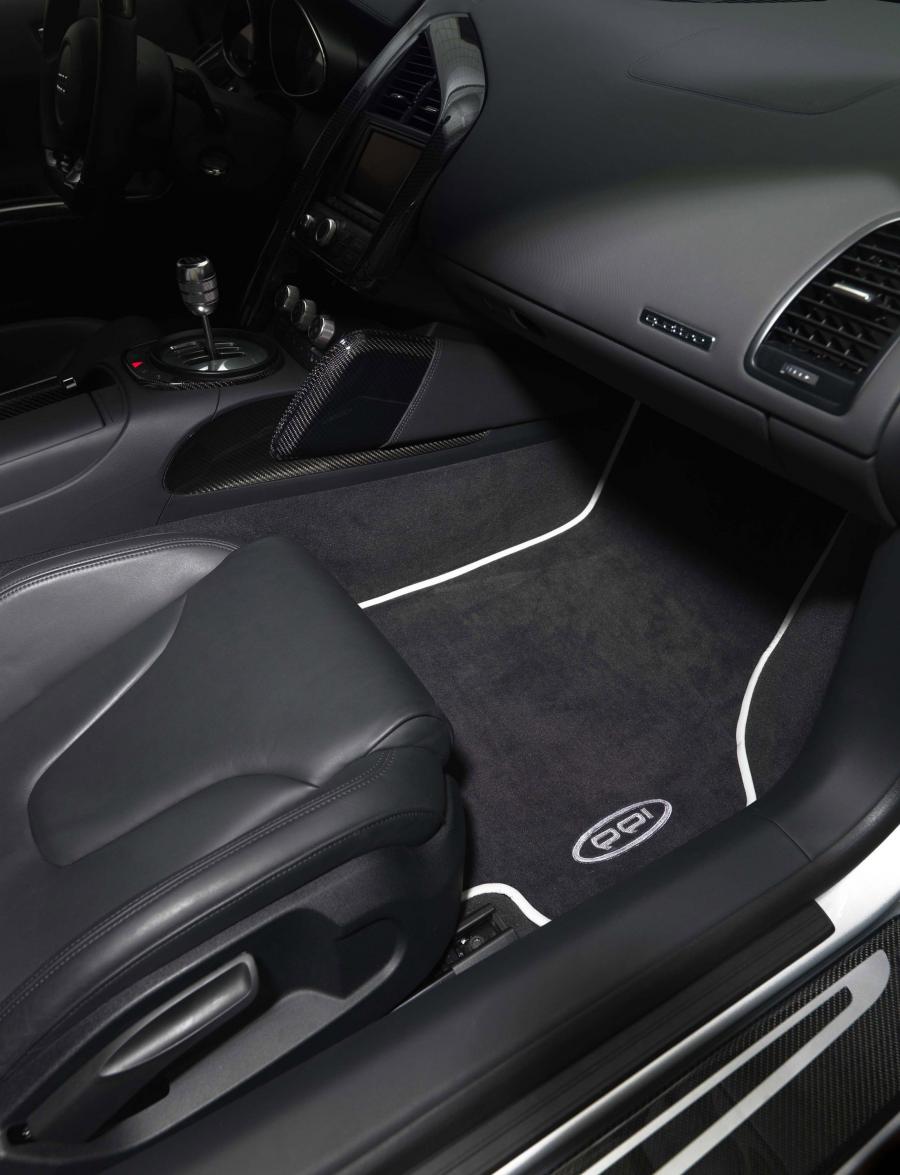 Интерьер Audi R8 Razor by PPI Automotive 2008 года  (фото 16 из 37)
